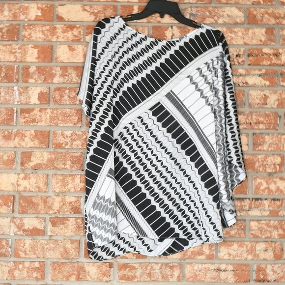 BLACK Label by Chico's Scarf Printed Top NWT - Picture 2 of 5